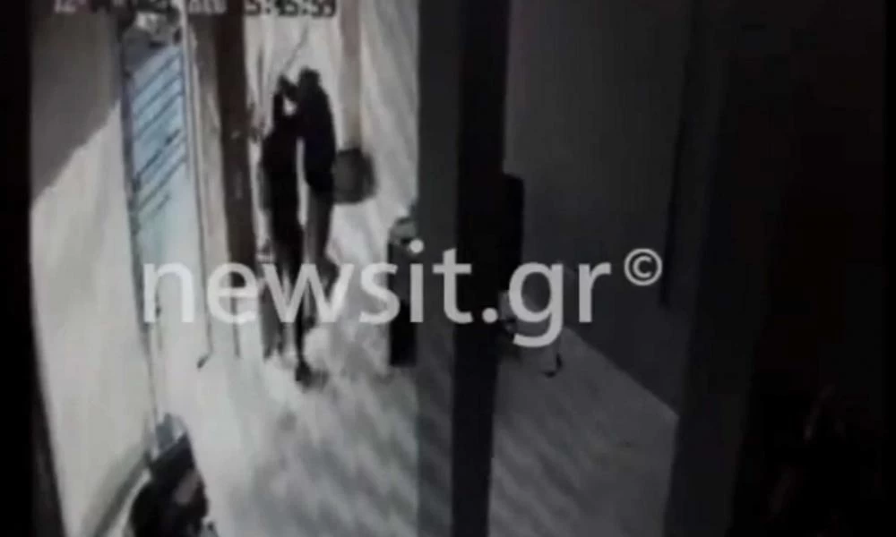 Περιστέρι: Απίστευτο βίντεο με άγριο ξύλο μεταξύ 76χρονου και επίδοξου κλέφτη